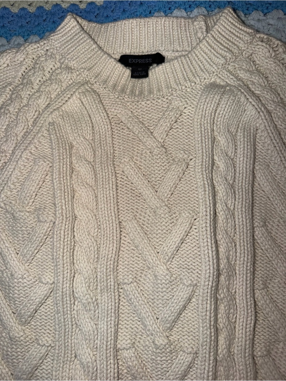 Vintage Express chunky cable knit crewneck sweater